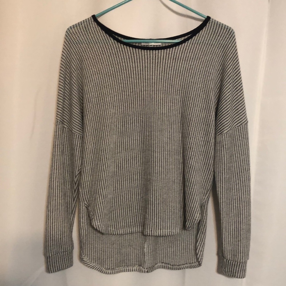 thin sweater fitz + eddi
